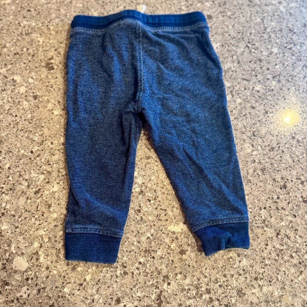 Oshkosh B’gosh l Striped Long Sleeve Shirt & Jogger Set l Top:6-9M/Joggers: 9M - Picture 3 of 6